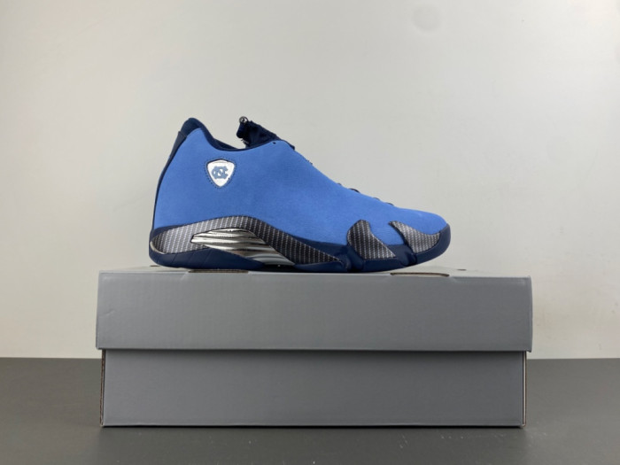 Air Jordan 14 "UNC" PE 0021A5-287