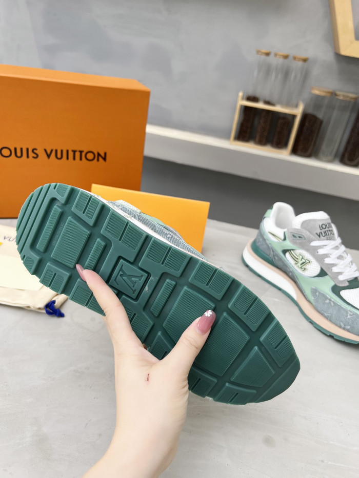 L1VV SNEAKERS