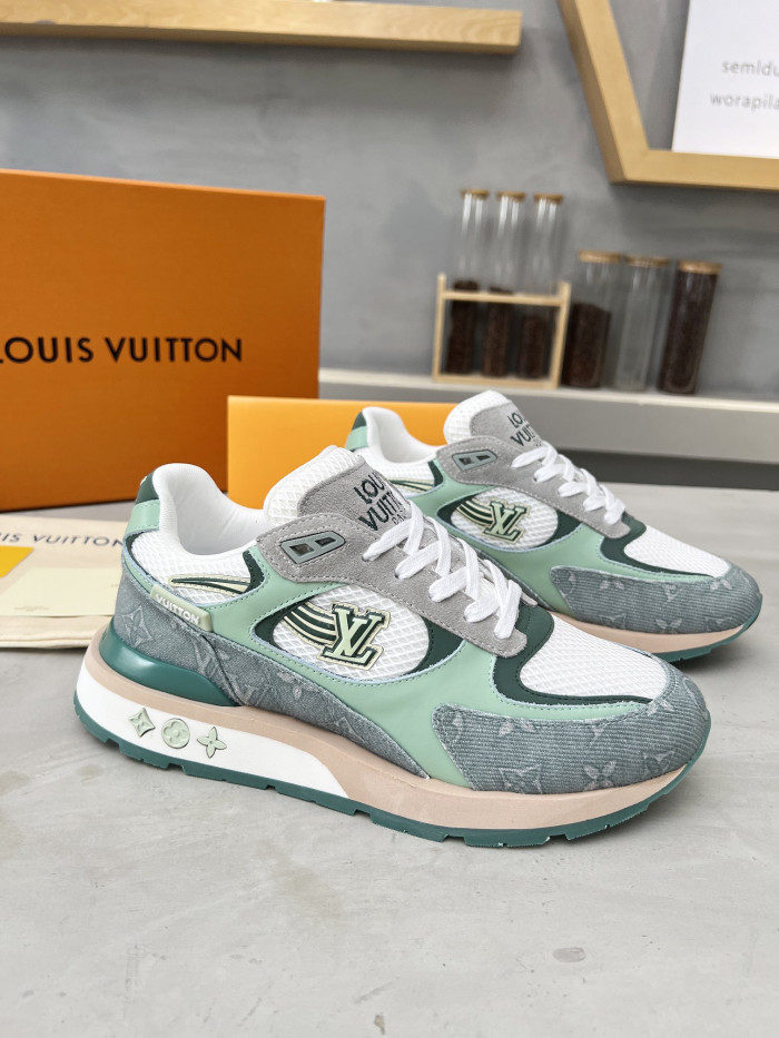 L1VV SNEAKERS