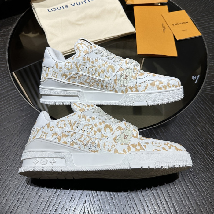 L1VV TRAINER