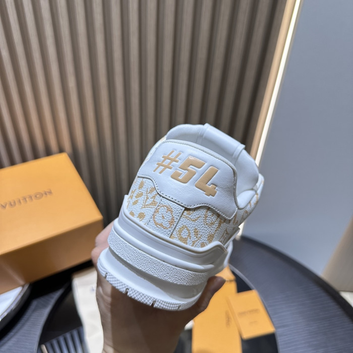 L1VV TRAINER