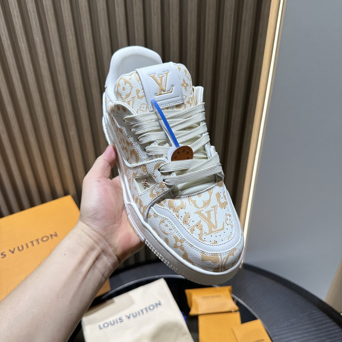 L1VV TRAINER