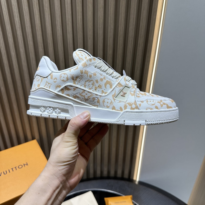 L1VV TRAINER