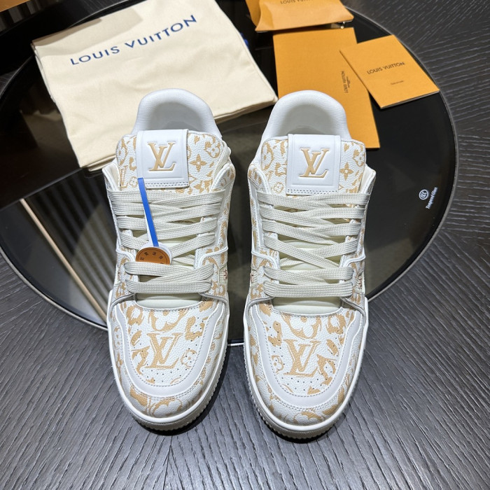 L1VV TRAINER