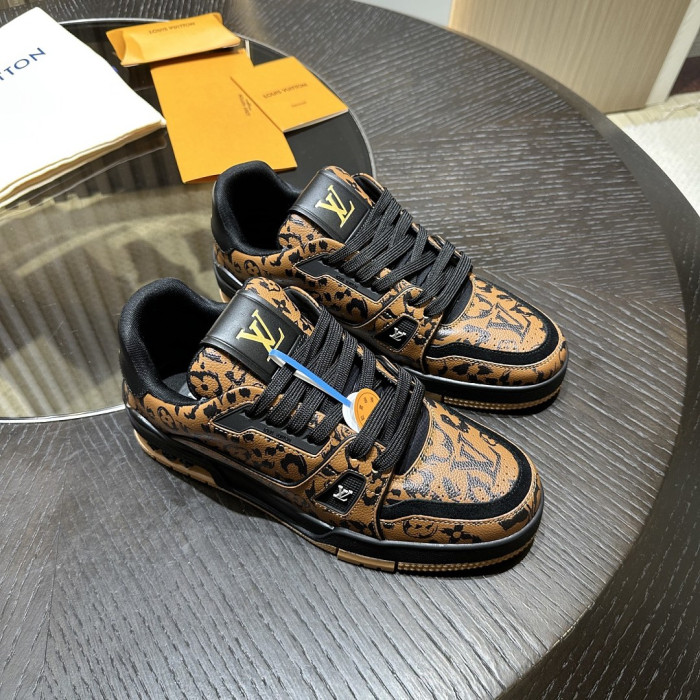 L1VV TRAINER