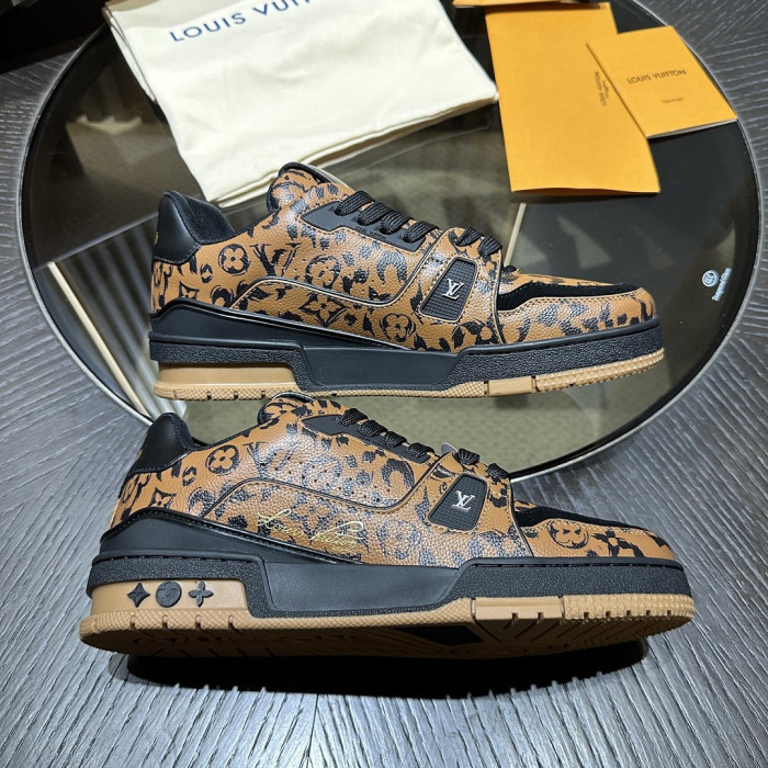 L1VV TRAINER