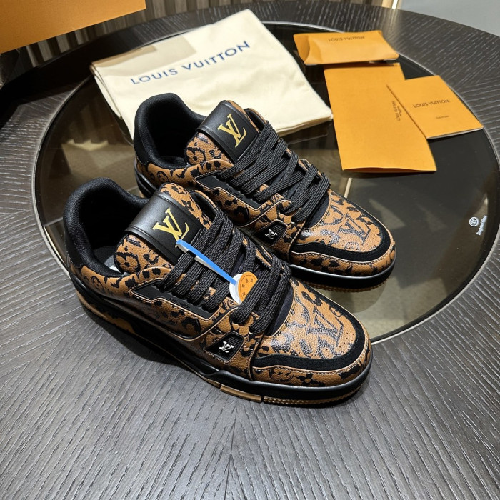L1VV TRAINER