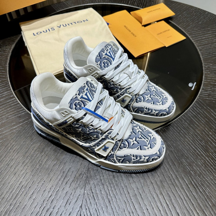 L1VV TRAINER