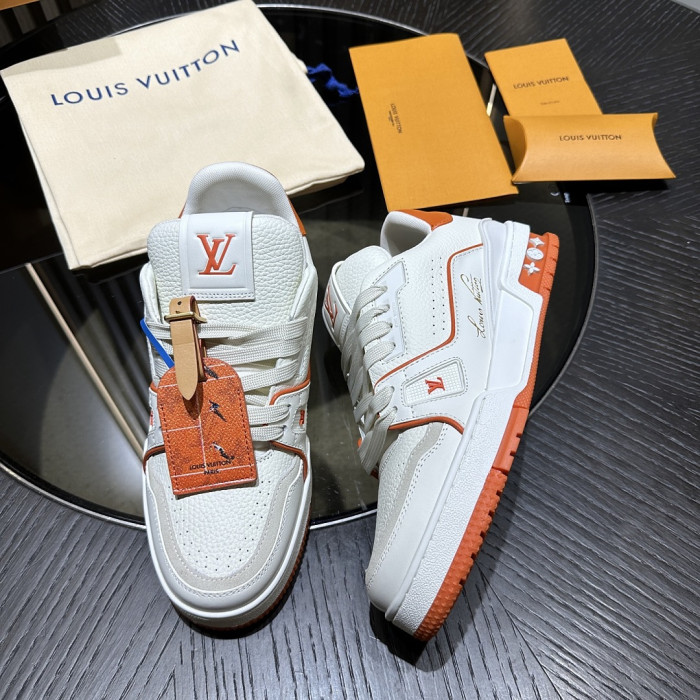 L1VV TRAINER