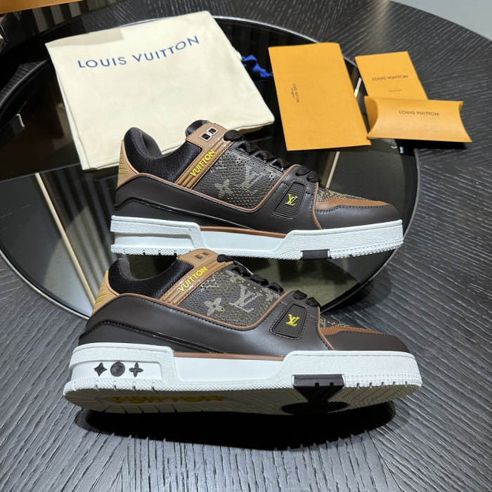 L1VV TRAINER