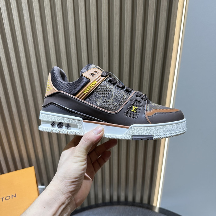 L1VV TRAINER