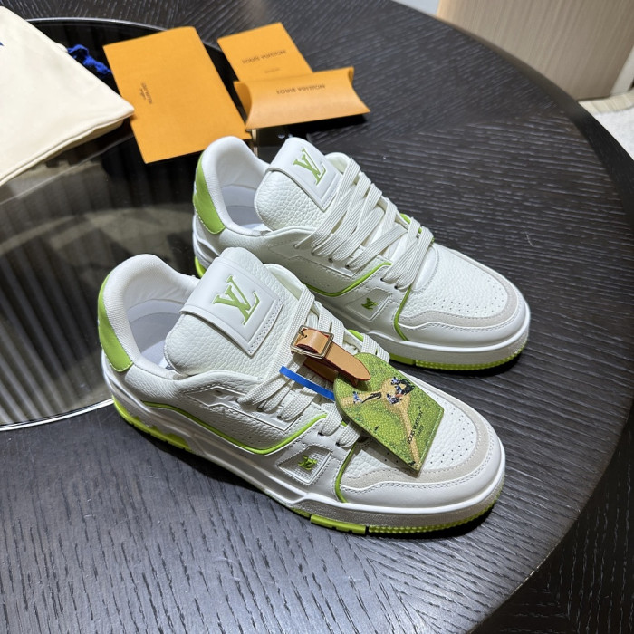 L1VV TRAINER
