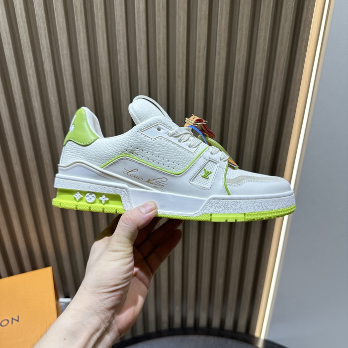 L1VV TRAINER