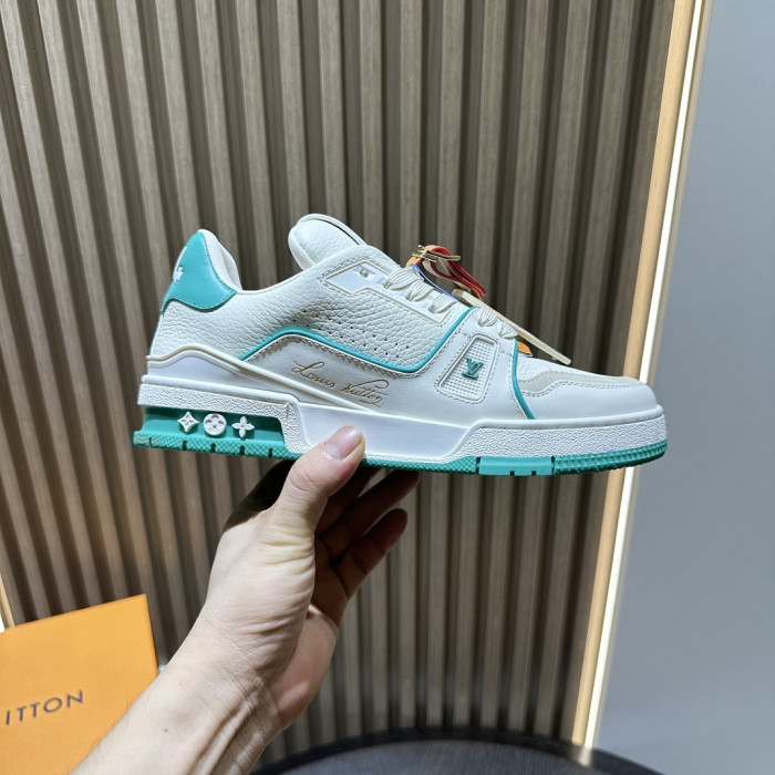 L1VV TRAINER