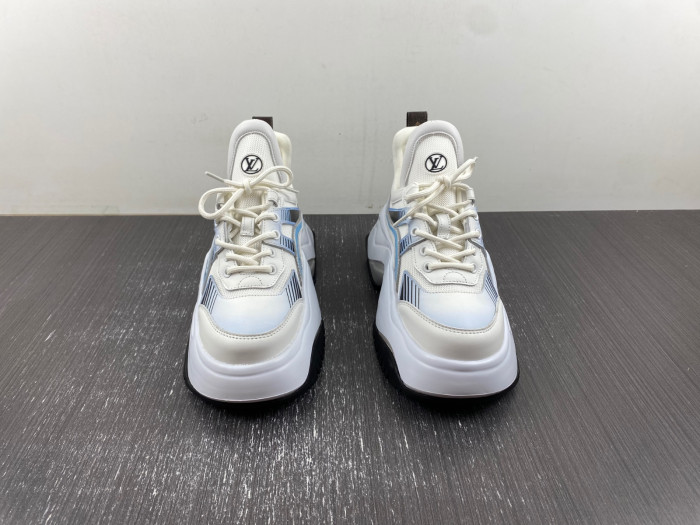 l1vv archlight sneaker