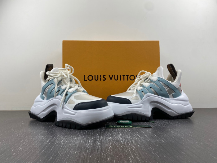 l1vv archlight sneaker