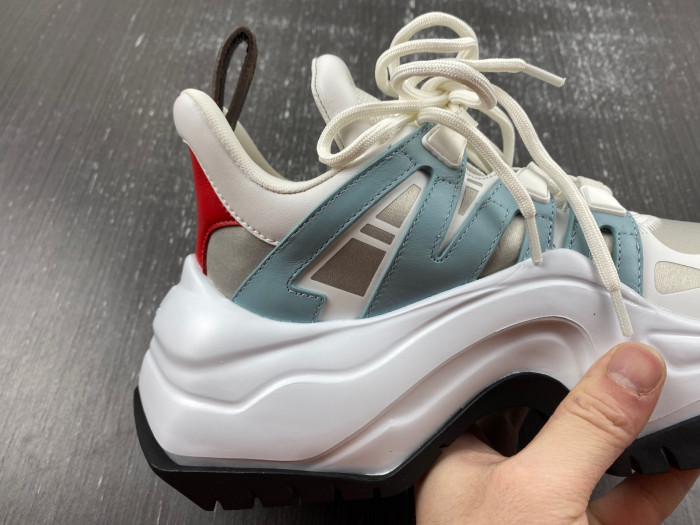 l1vv archlight sneaker