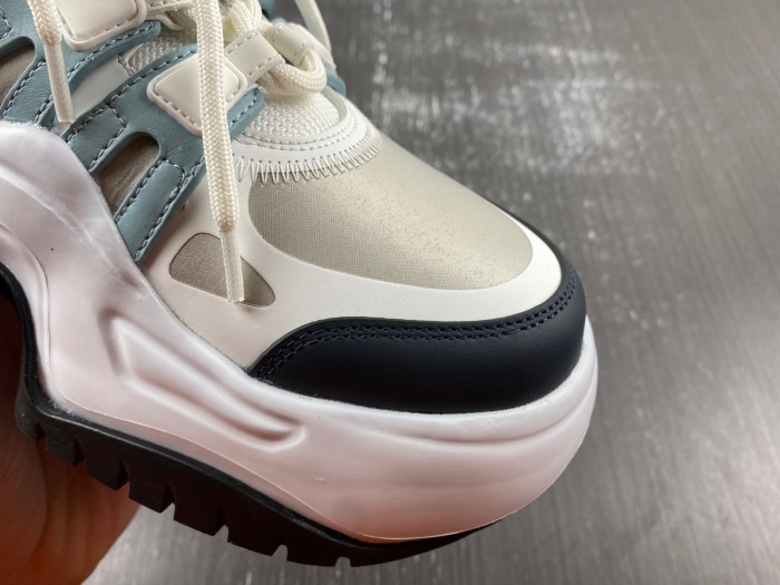 l1vv archlight sneaker