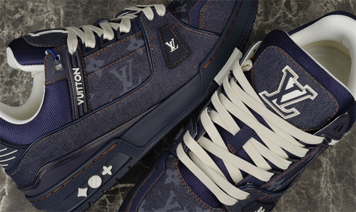L1VV TRAINER-BLUE