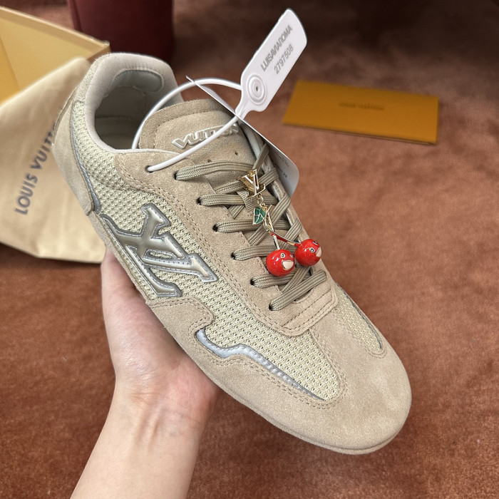 L1VV Rally Sneakers