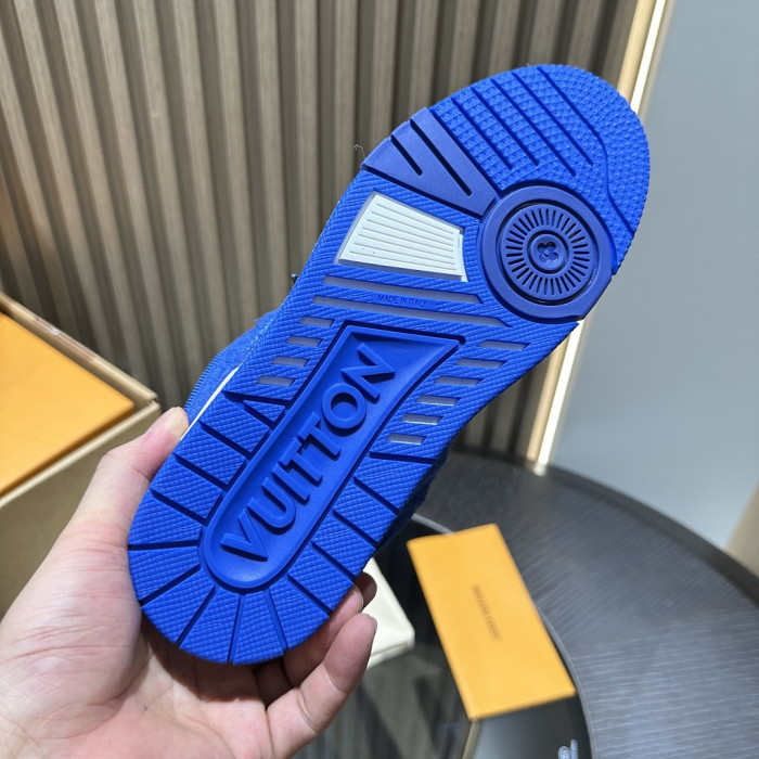 L1VV TRAINER