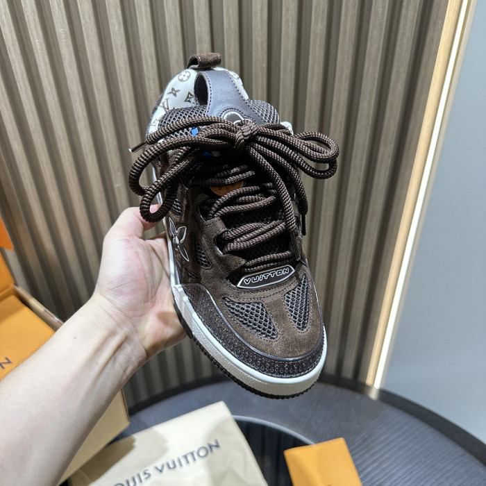 L1VV TRAINER