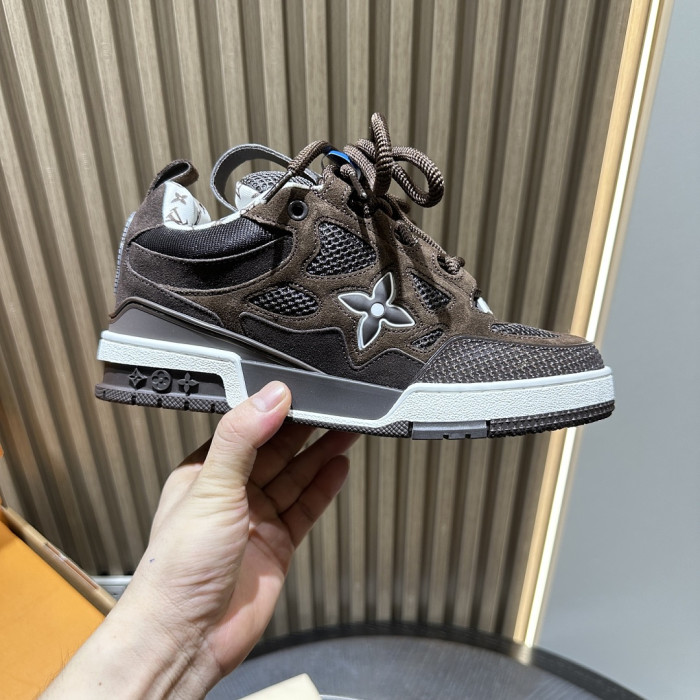 L1VV TRAINER