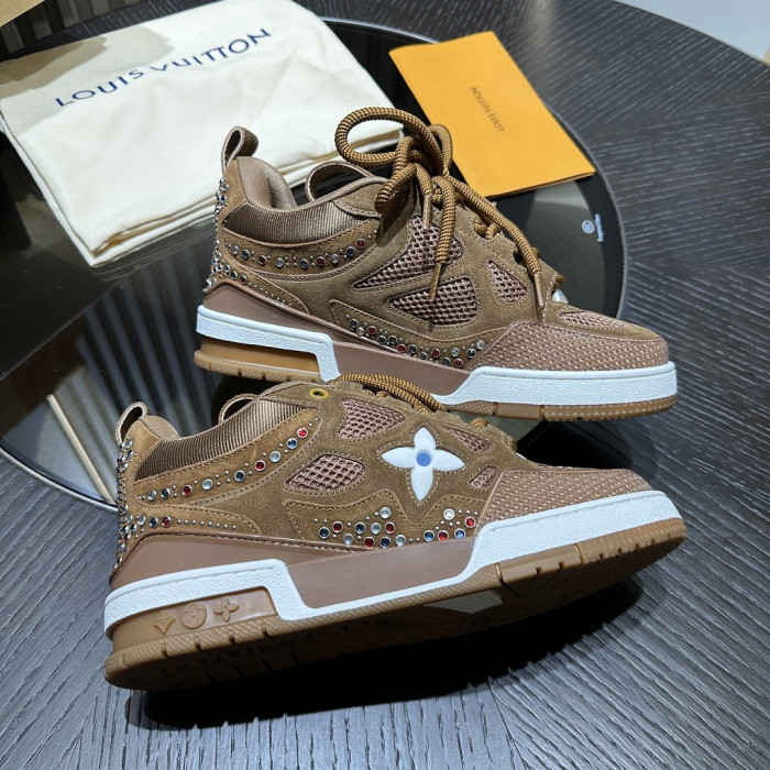 L1VV TRAINER