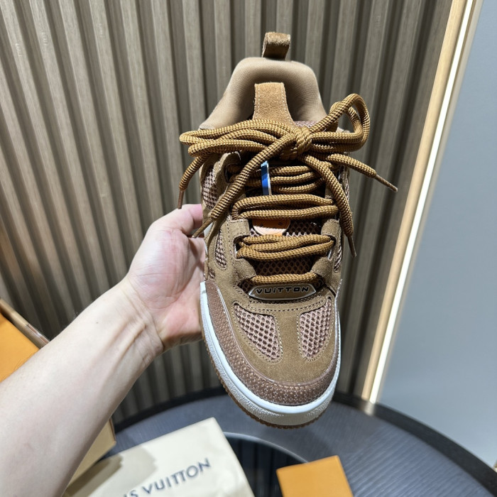 L1VV TRAINER