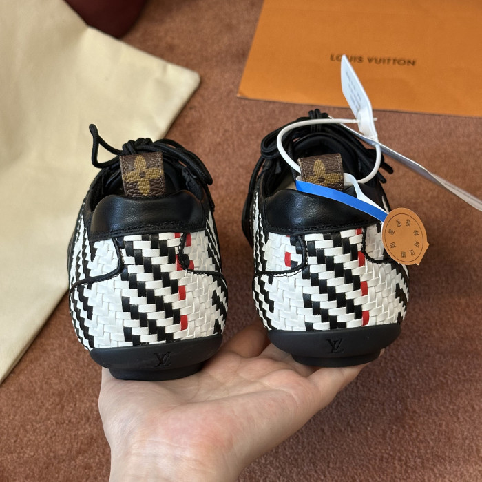 L1VV Sneakerina mary jane