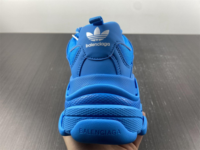 balen triple s trainer 524039 w1fc3 9024