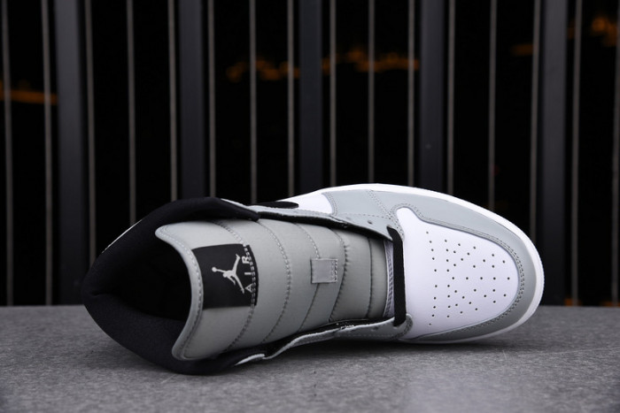 air jordan 1 mid light smoke grey 554724-092