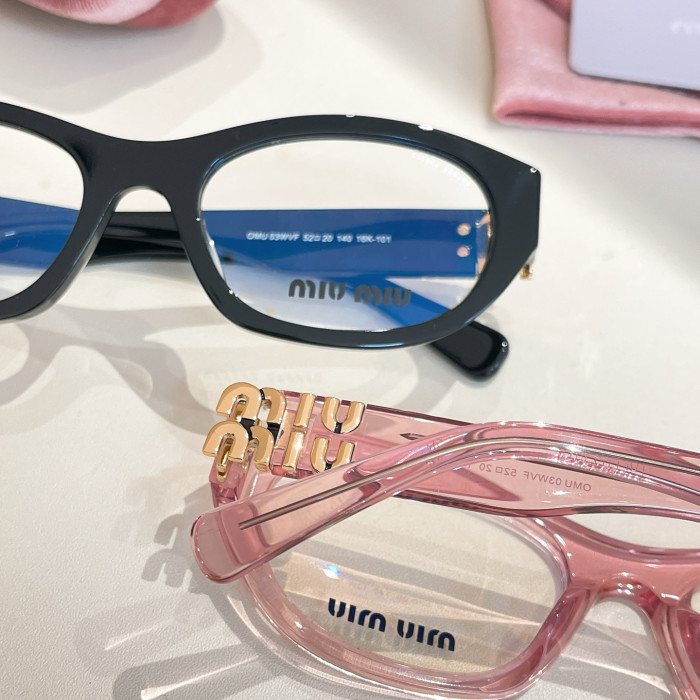 MiuM1u Sunglasses