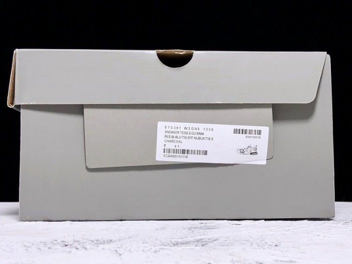 Balen Runner Sneakers GREY 570391 W2GN5 1005