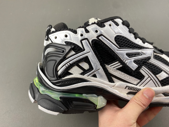 Balen Runner Sneakers LED 677403 W3RB2 9010