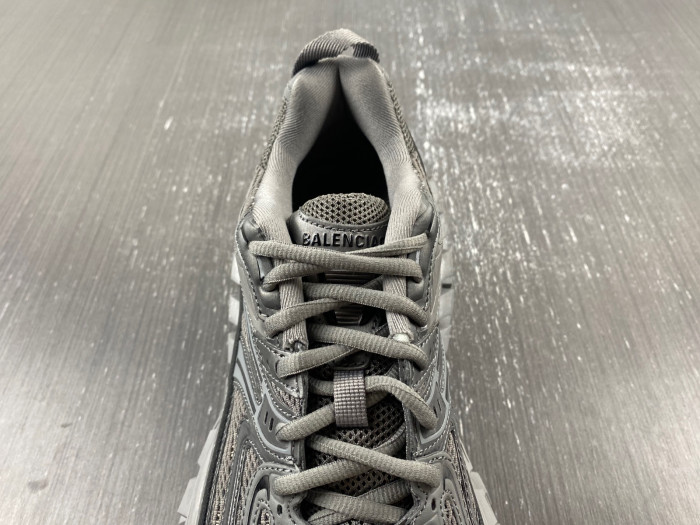 balen defender 685613-w2ra6 3000