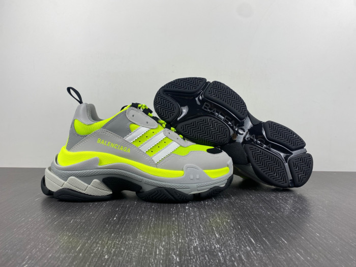 balen triple s grey green 712821 w2zb5 7512