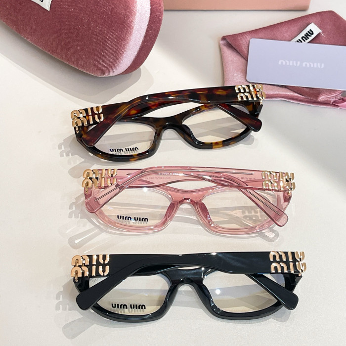 MiuM1u Sunglasses