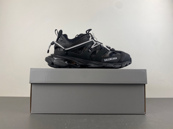Balen Track Sneakers 3.0 800592 WTRHK 1020