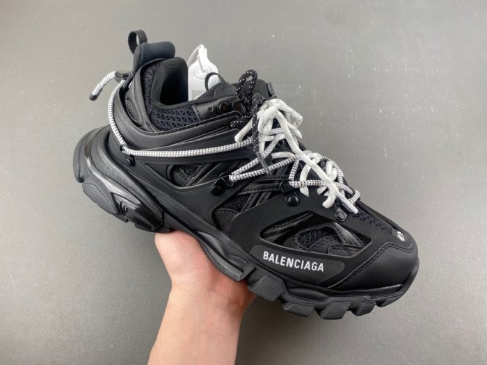 Balen Track Sneakers 3.0 800592 WTRHK 1020