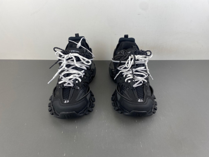 Balen Track Sneakers 3.0 800592 WTRHK 1020