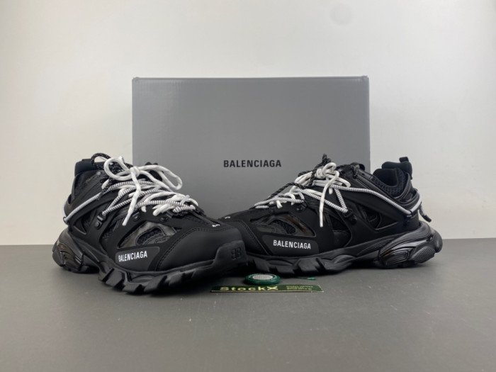 Balen Track Sneakers 3.0 800592 WTRHK 1020