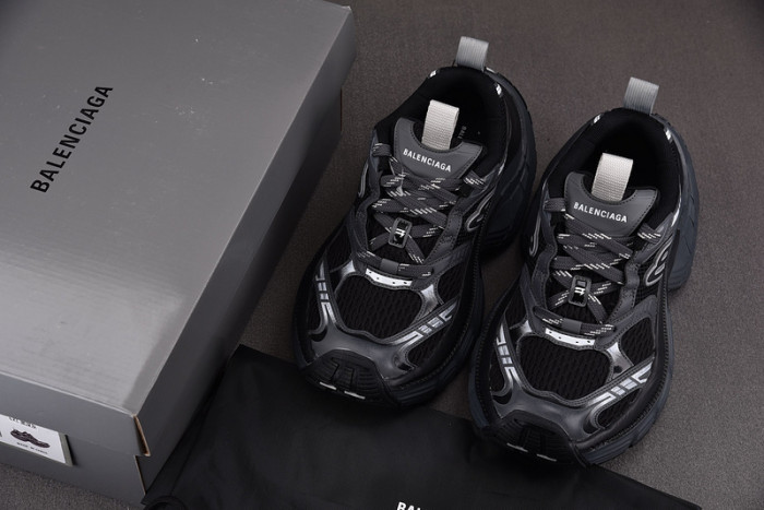 Balen 6XL SNEAKER 815859 W2MV2 1012