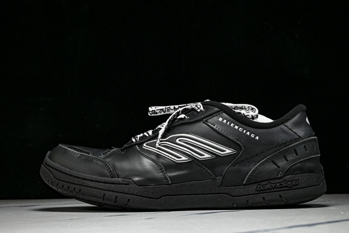 Balen Hamptons Worn-Out 841765 WCURB 9141