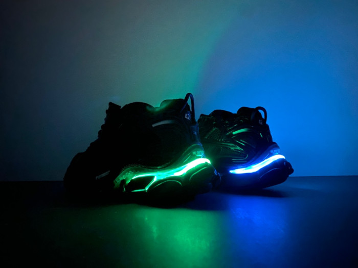 Balen Runner Sneakers LED 853225 WRNLD 1000