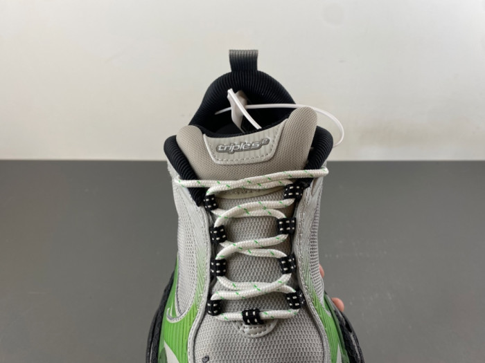 Balen Triple S.2 Sneaker 865849 WTRS2 1133