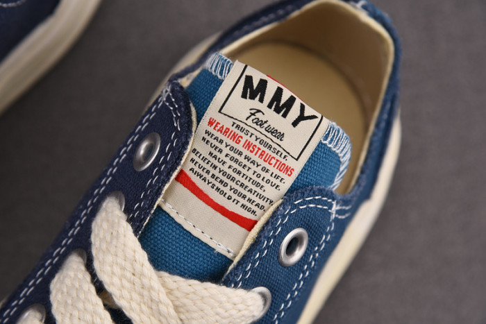 Ma*s*n mihara yasuhiro canvas sneakers