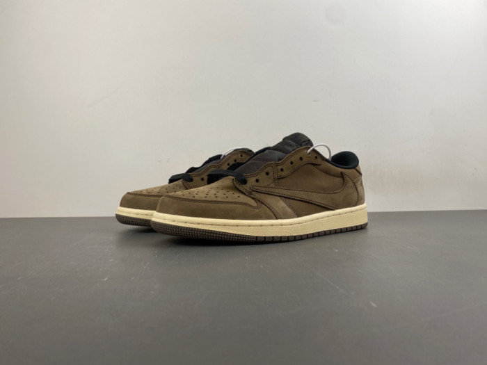 Travis Scott x Air Jordan 1 Low brown