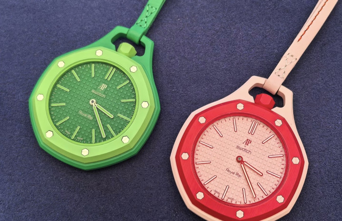 Swatch x Audemars P1g*et Royal Pop