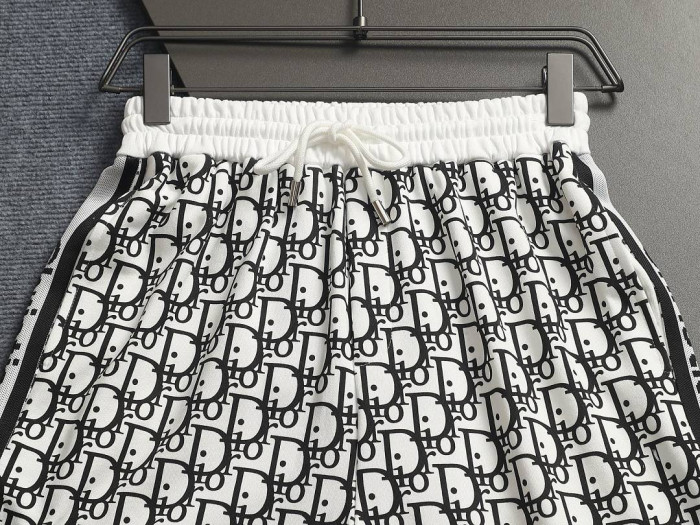D10r Shorts